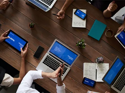 Uniform met reflecterend materiaal