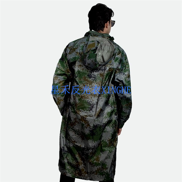 Camouflage reflecterende regenjasset
