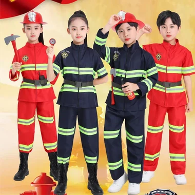 Met reflecterende vesten lijken we ook op de kleine verkeerspolitie,